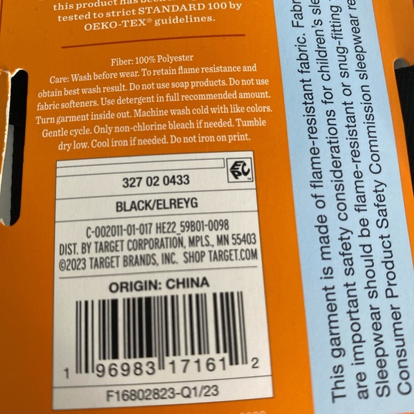 Hide And Eek! Kids glow in the dark Fleece Skeleton PJs Black and Green 12 M NWT - Picture 5 of 6